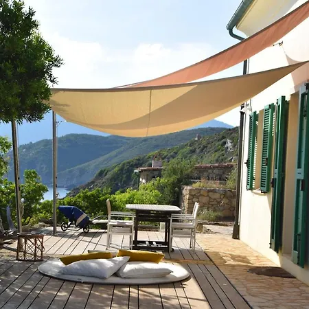 Redigrotta Villa Marina di Campo